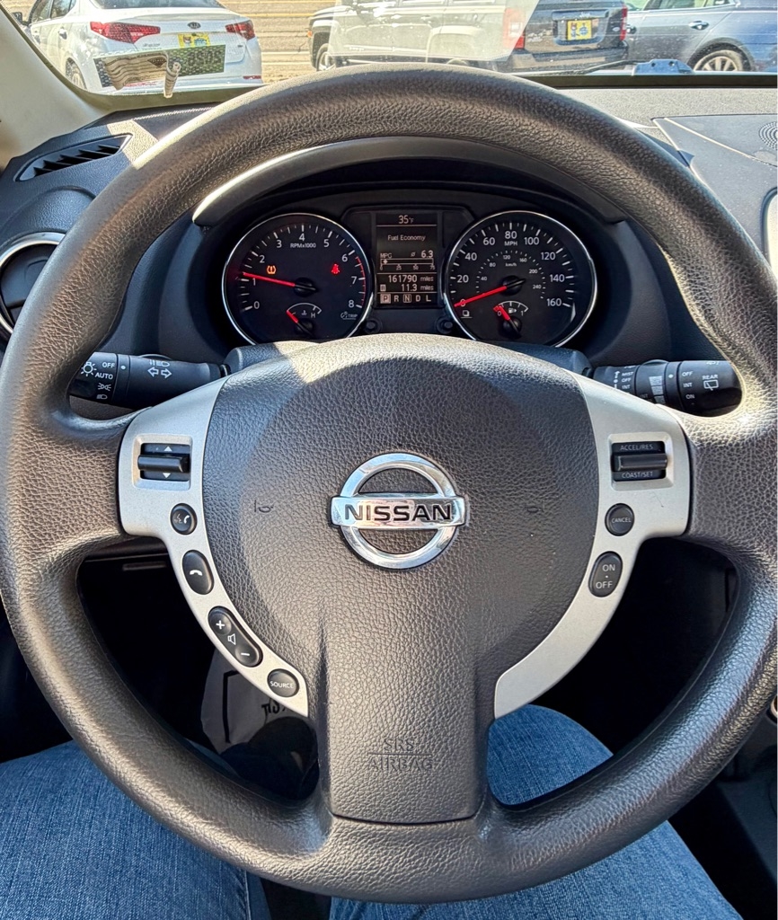 Nissan Rogue AWD 4dr SV 2011