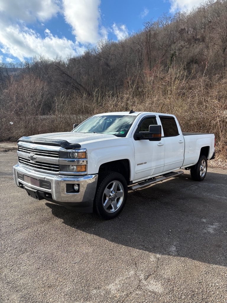 2015 Chevrolet Silverado 2500HD Built After Aug 14 2WD Crew Cab 167.7" LT