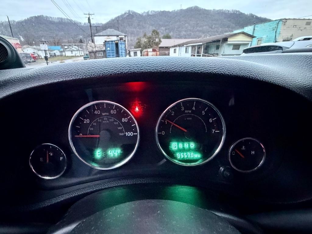 Jeep Wrangler 4WD 2dr Sport 2011