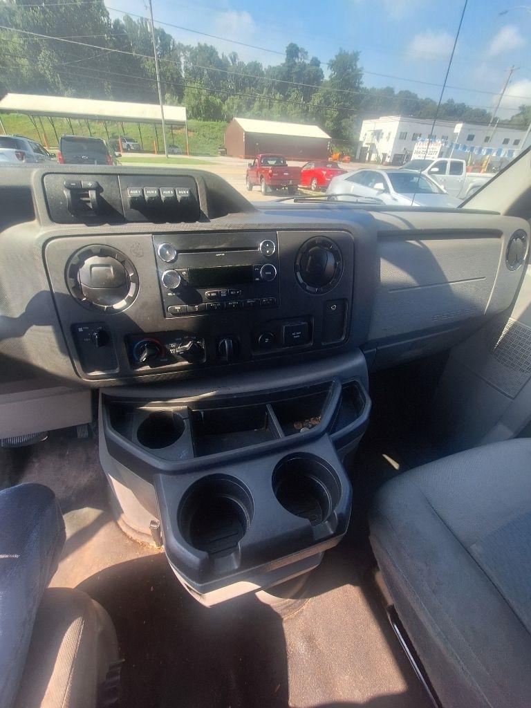 Ford Econoline Cargo Van E-250 Recreational 2014