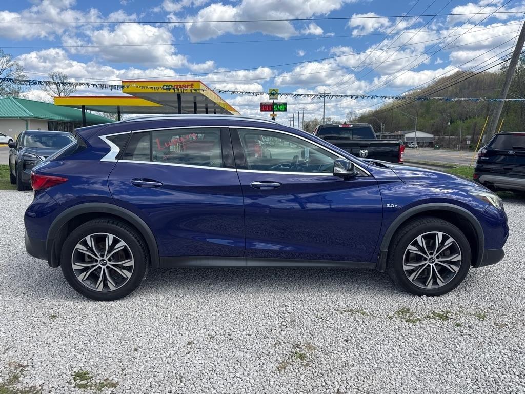 Infiniti QX30 Premium AWD *Ltd Avail* 2017