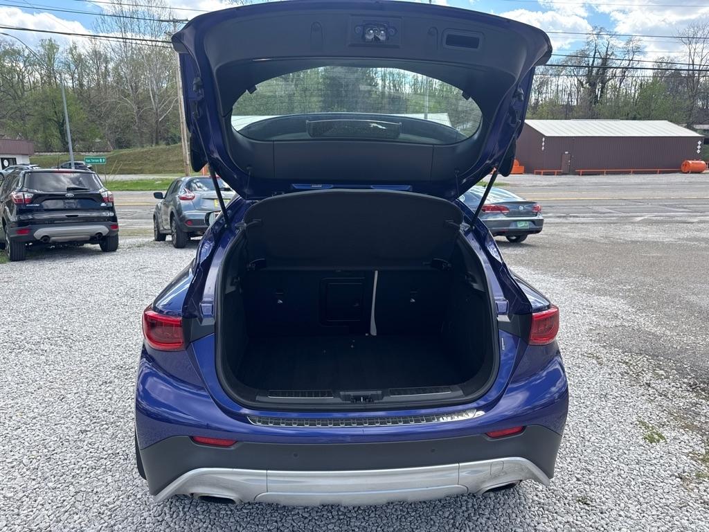 Infiniti QX30 Premium AWD *Ltd Avail* 2017