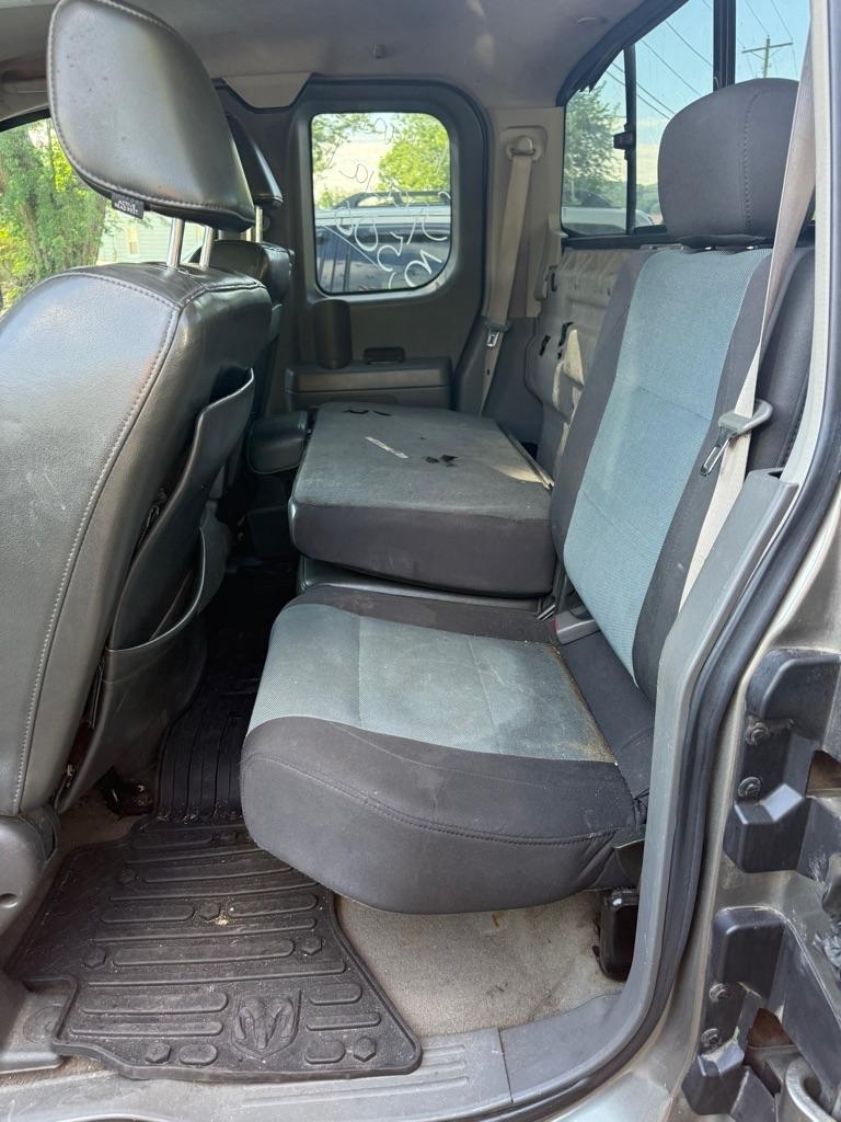 Nissan Titan SE King Cab 4WD FFV 2006