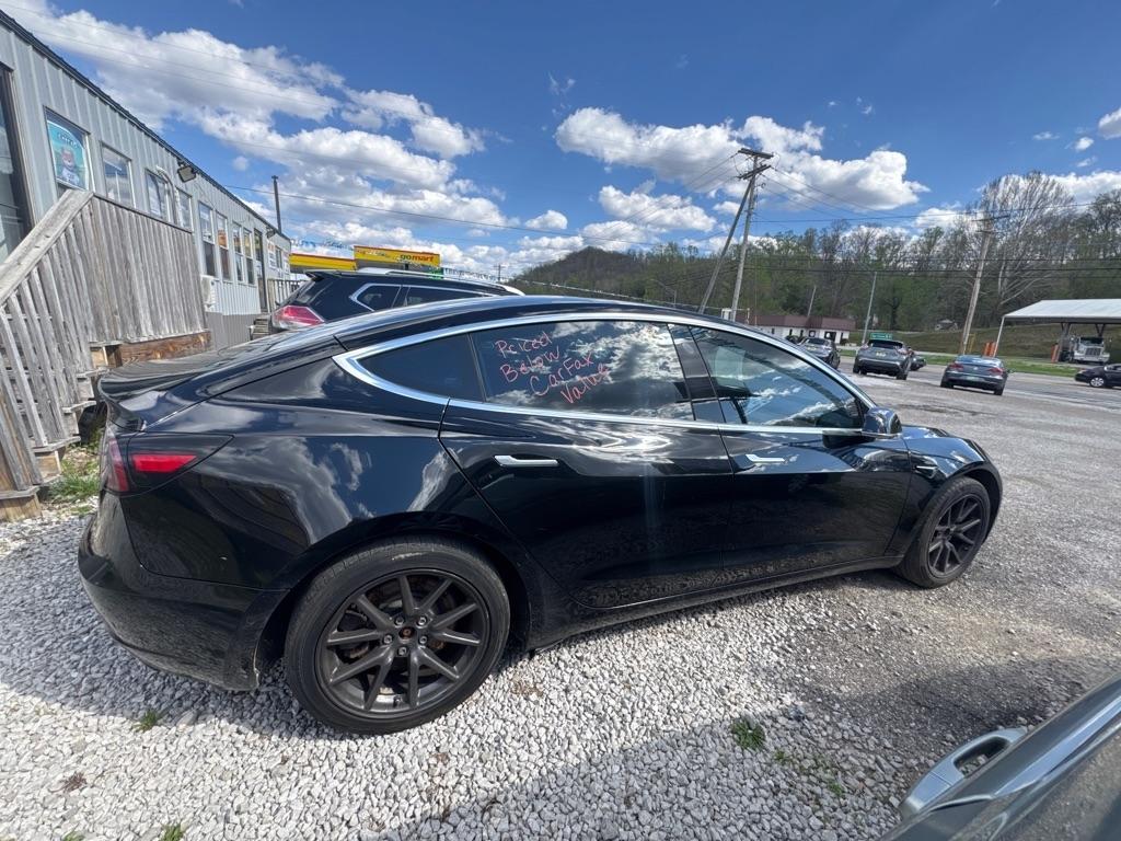 Tesla Model 3 Mid Range Battery RWD 2018