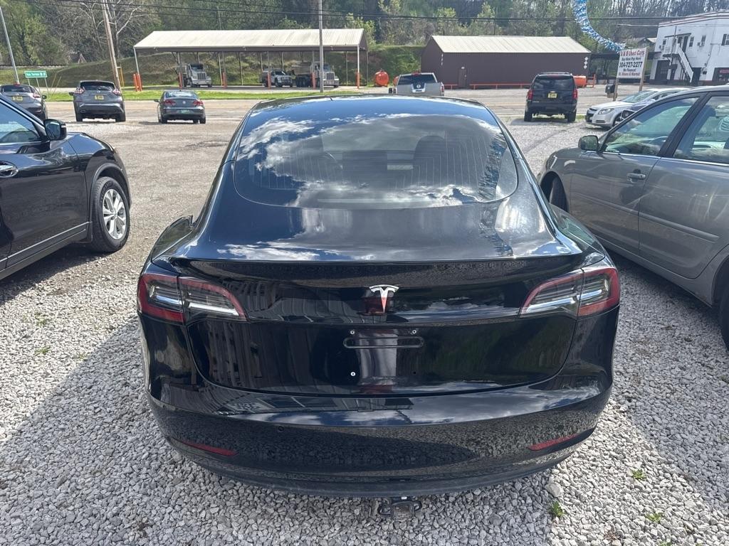 Tesla Model 3 Mid Range Battery RWD 2018