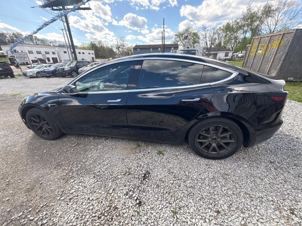 Tesla Model 3 Mid Range Battery RWD 2018