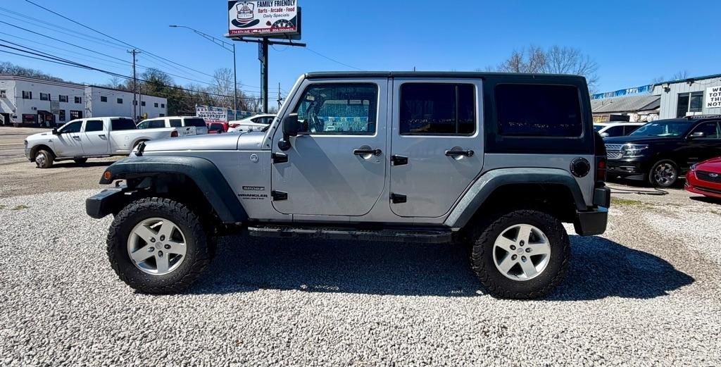 Jeep Wrangler Unlimited 4WD 4dr Sport 2013