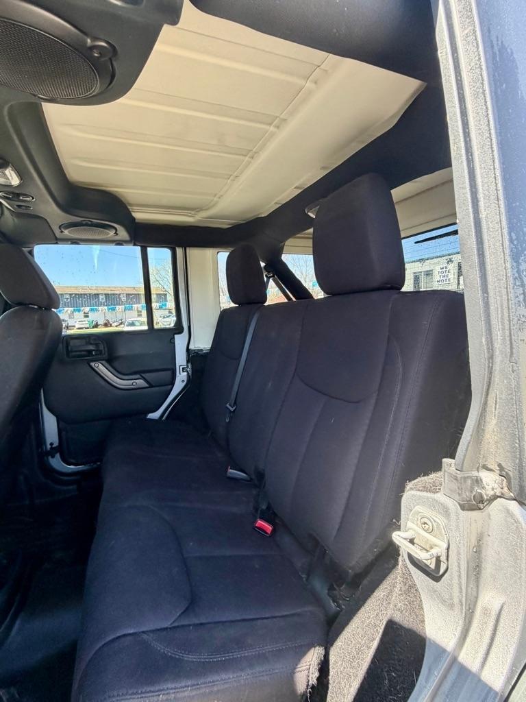 Jeep Wrangler Unlimited 4WD 4dr Sport 2013