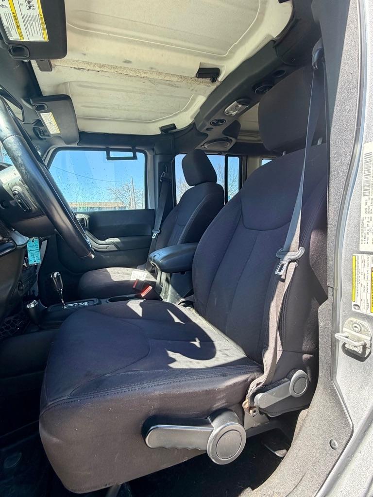 Jeep Wrangler Unlimited 4WD 4dr Sport 2013