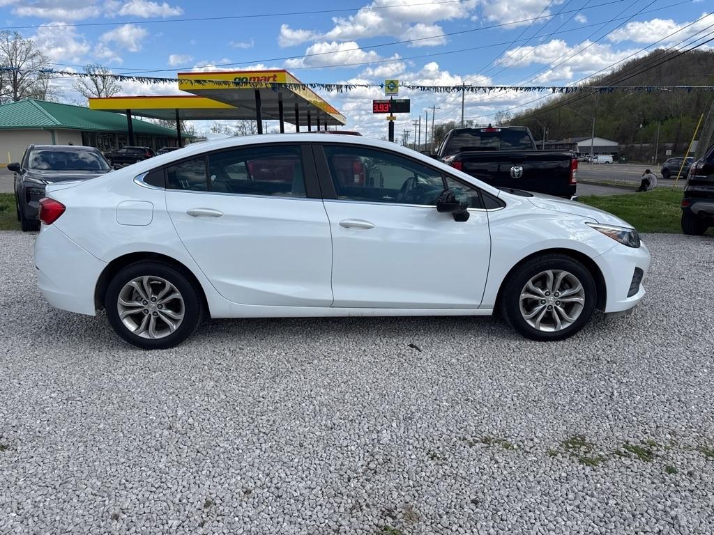 Chevrolet Cruze 4dr Sdn LT 2019