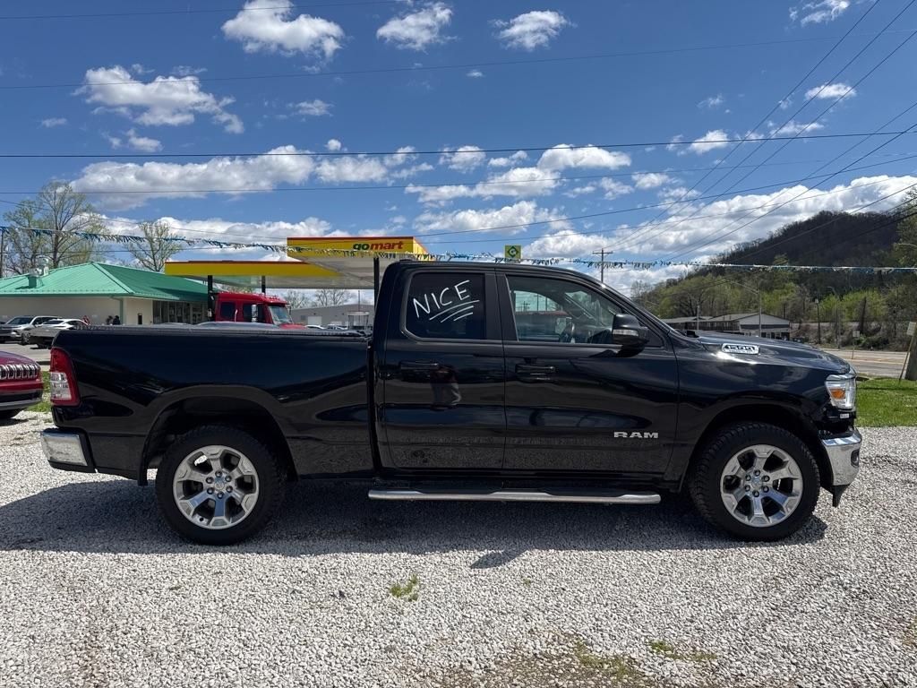 RAM 1500 Big Horn 4x4 Quad Cab 6'4" Box 2022