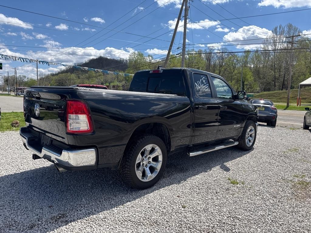 RAM 1500 Big Horn 4x4 Quad Cab 6'4" Box 2022