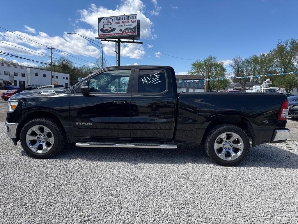 RAM 1500 Big Horn 4x4 Quad Cab 6'4" Box 2022