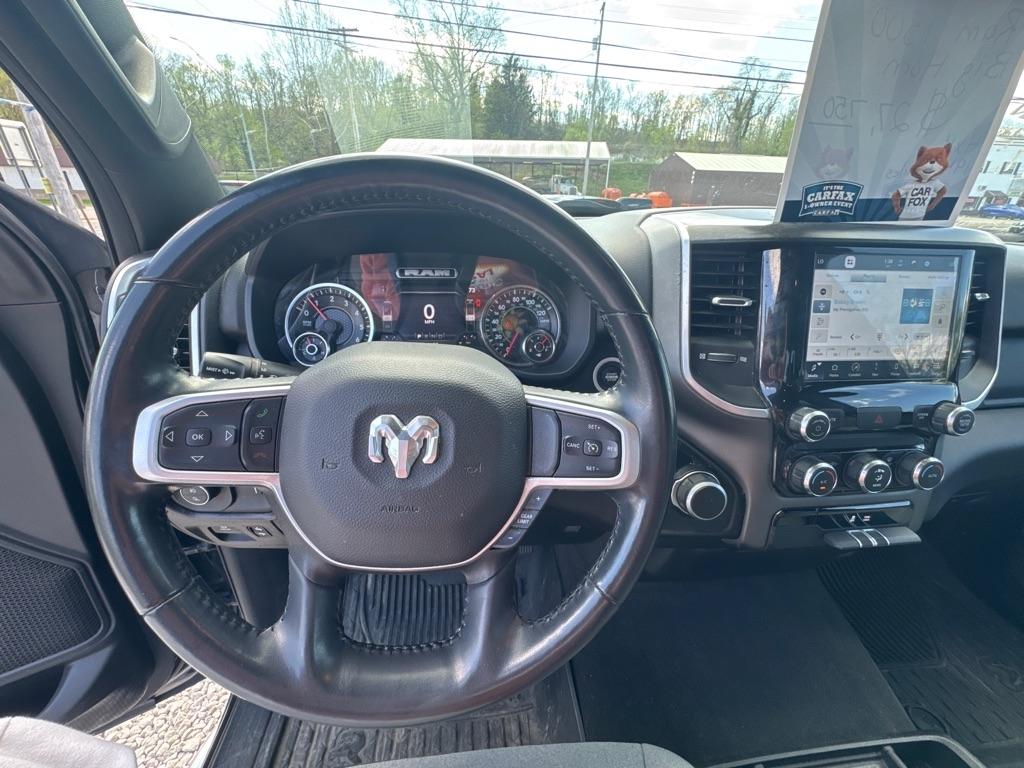 RAM 1500 Big Horn 4x4 Quad Cab 6'4" Box 2022