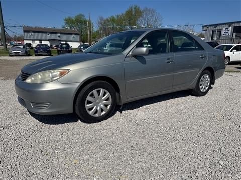 2005 Toyota Camry 4dr Sdn STD Manual (Natl)