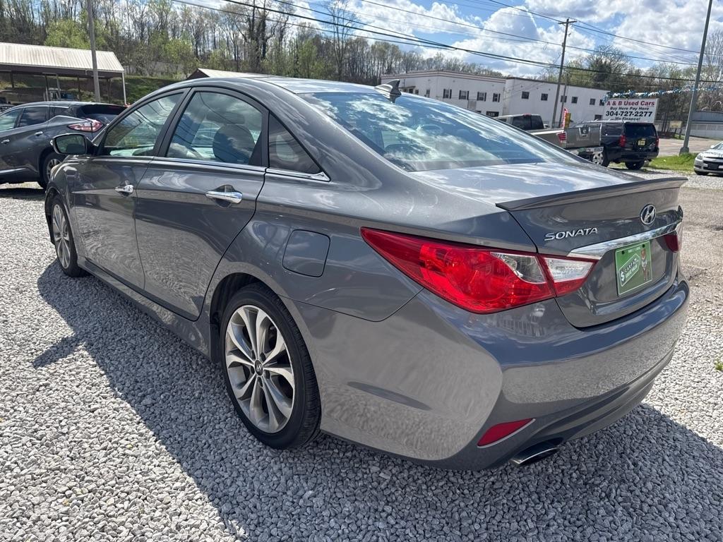 Hyundai Sonata 4dr Sdn 2.4L Auto SE 2014