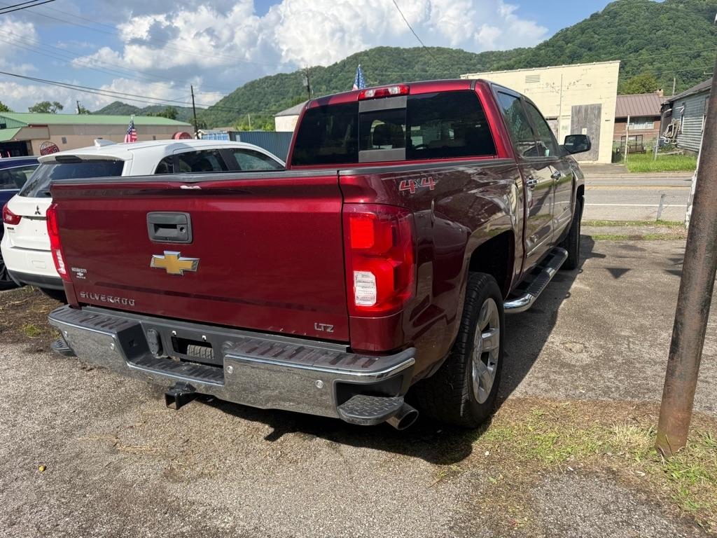 Chevrolet Silverado 1500 4WD Crew Cab 143.5" LTZ w/1LZ 2017
