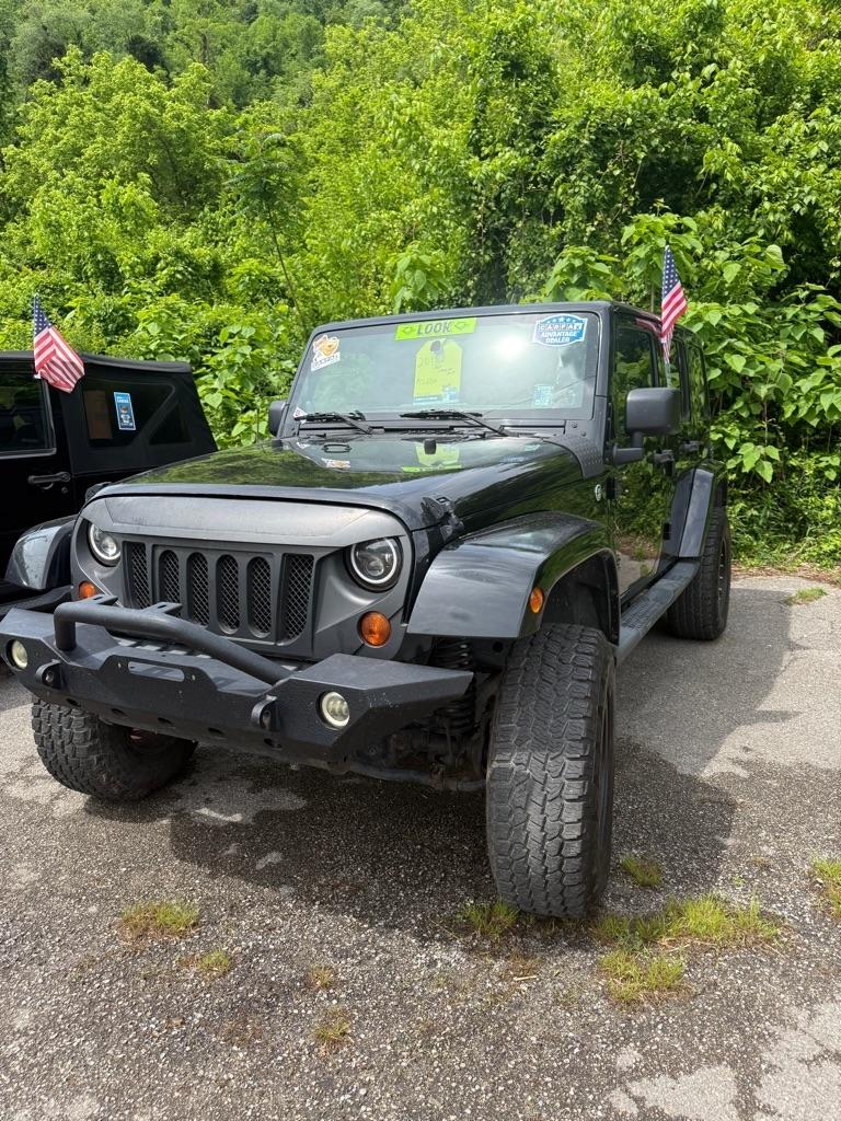 Jeep Wrangler Unlimited 4WD 4dr Sahara 2013