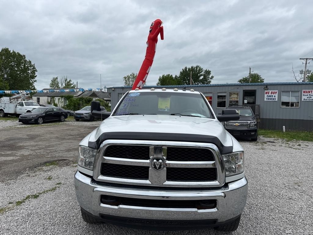 RAM 2500 Tradesman 4x4 Crew Cab 8' Box 2017