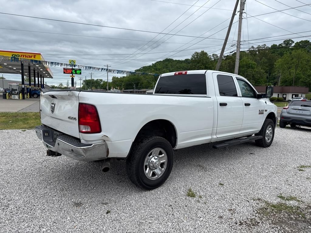 RAM 2500 Tradesman 4x4 Crew Cab 8' Box 2017