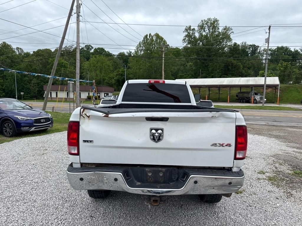 RAM 2500 Tradesman 4x4 Crew Cab 8' Box 2017