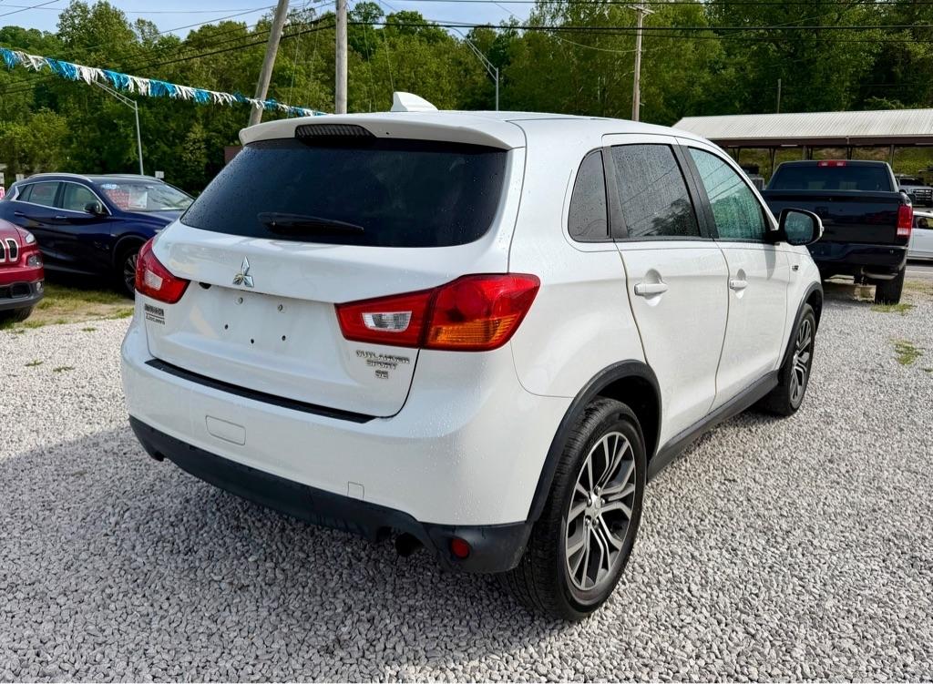 Mitsubishi Outlander Sport SE 2.4 CVT 2017