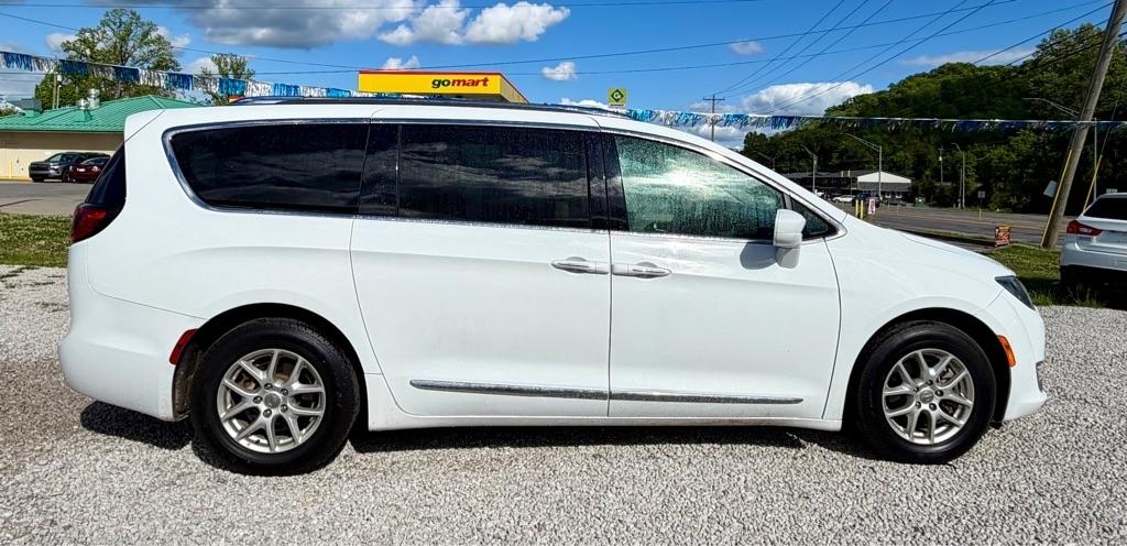 Chrysler Pacifica Touring L FWD 2020