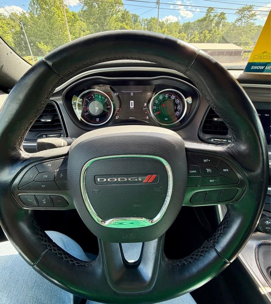 Dodge Challenger SXT RWD 2021