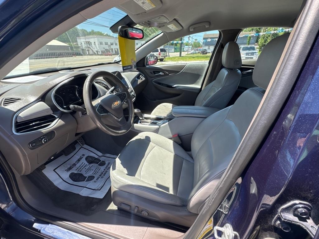 Chevrolet Malibu 4dr Sdn LT w/1LT 2017
