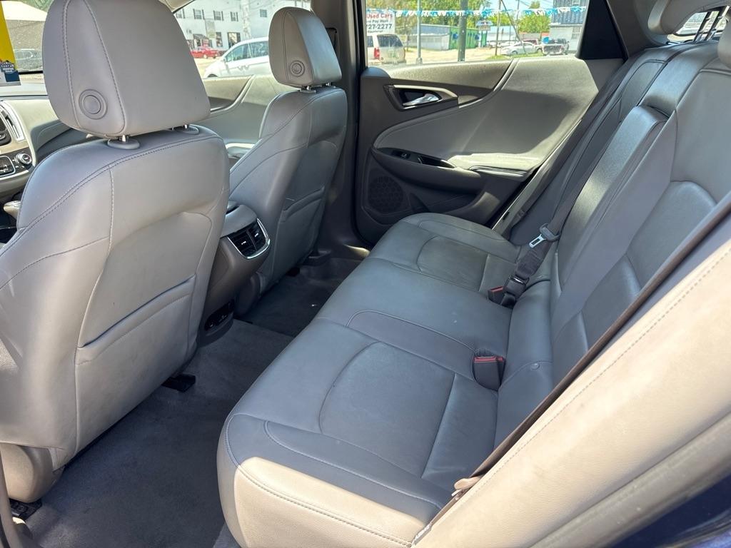 Chevrolet Malibu 4dr Sdn LT w/1LT 2017