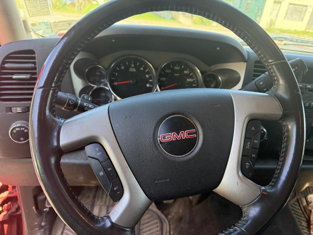 GMC Sierra 1500 4WD Ext Cab 143.5" SLE 2013
