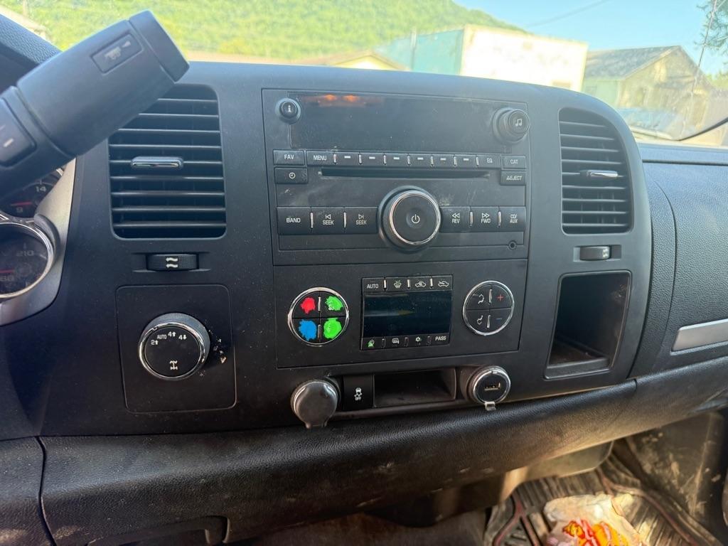 GMC Sierra 1500 4WD Ext Cab 143.5" SLE 2013