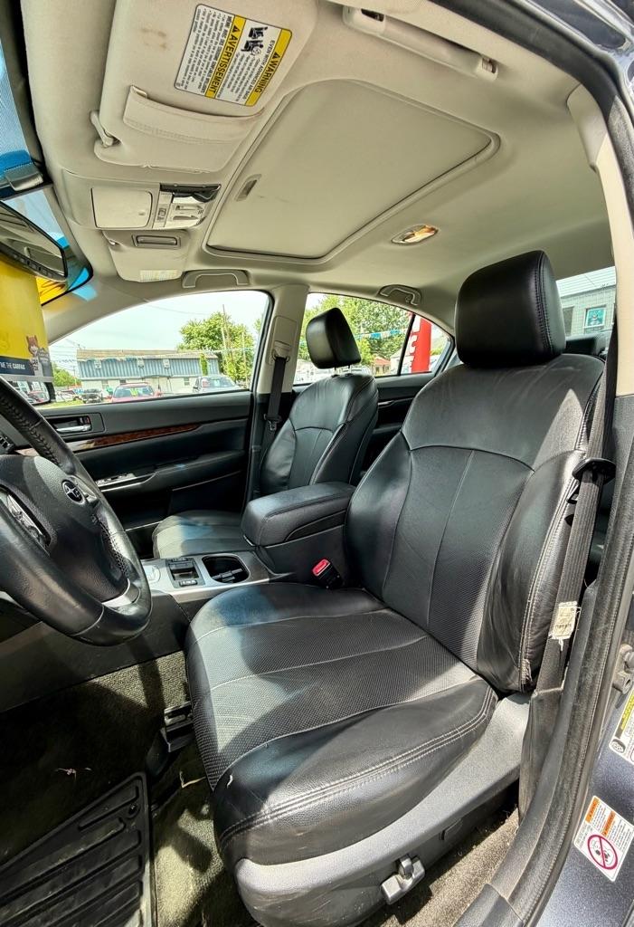 Subaru Legacy 4dr Sdn H4 Auto 2.5i Limited 2014