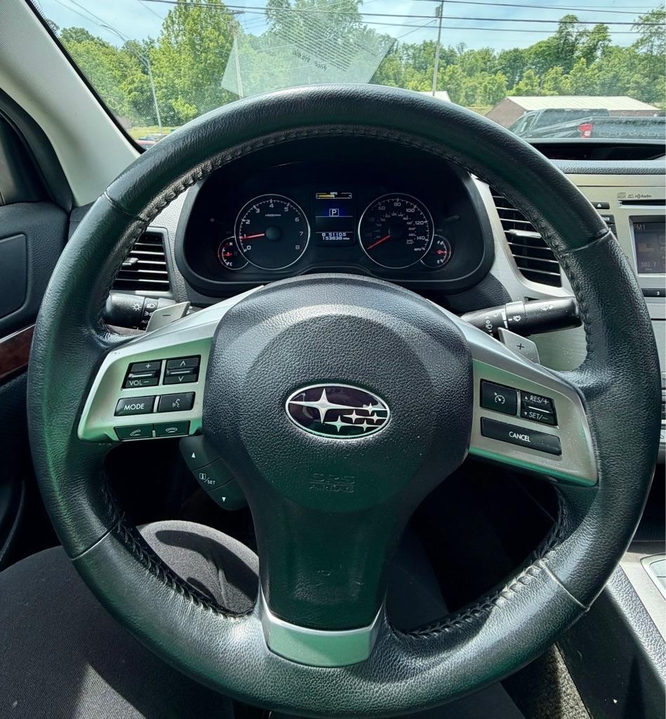 Subaru Legacy 4dr Sdn H4 Auto 2.5i Limited 2014