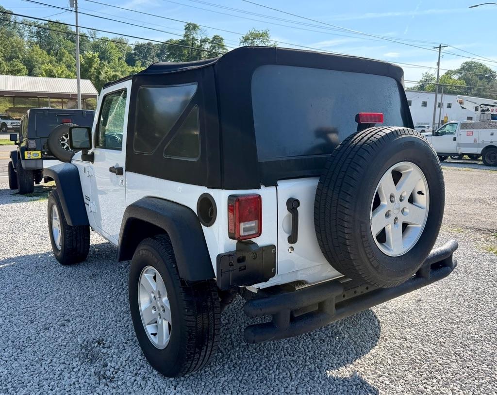 Jeep Wrangler 4WD 2dr Sport 2016
