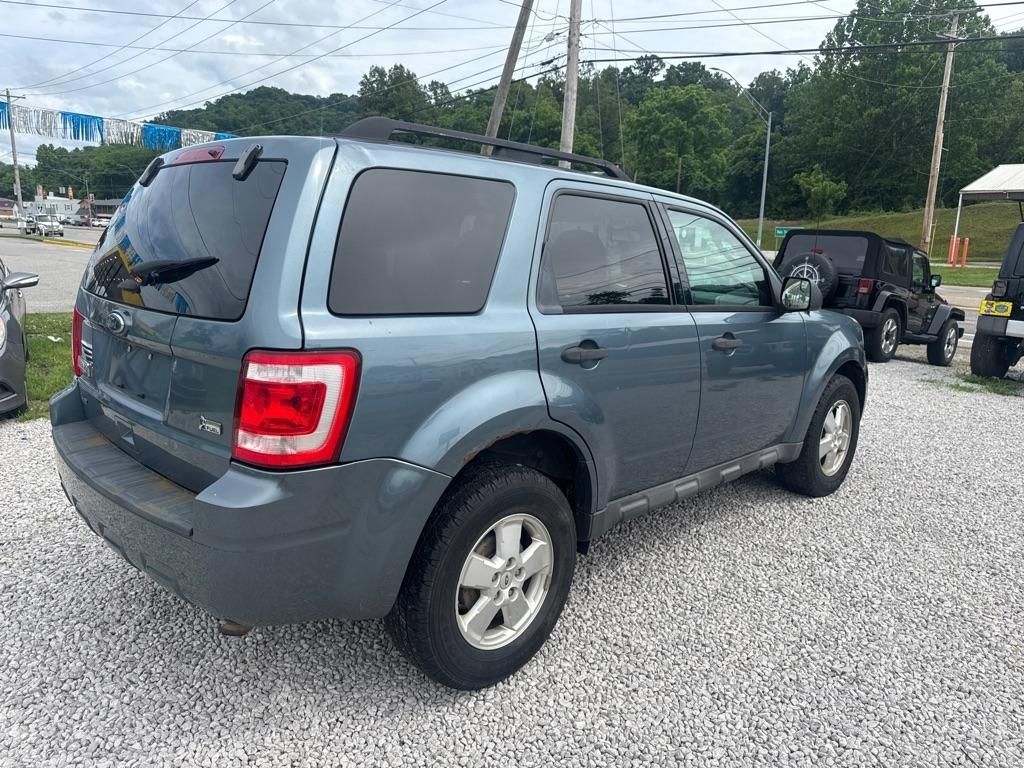 Ford Escape 4WD 4dr XLT 2012