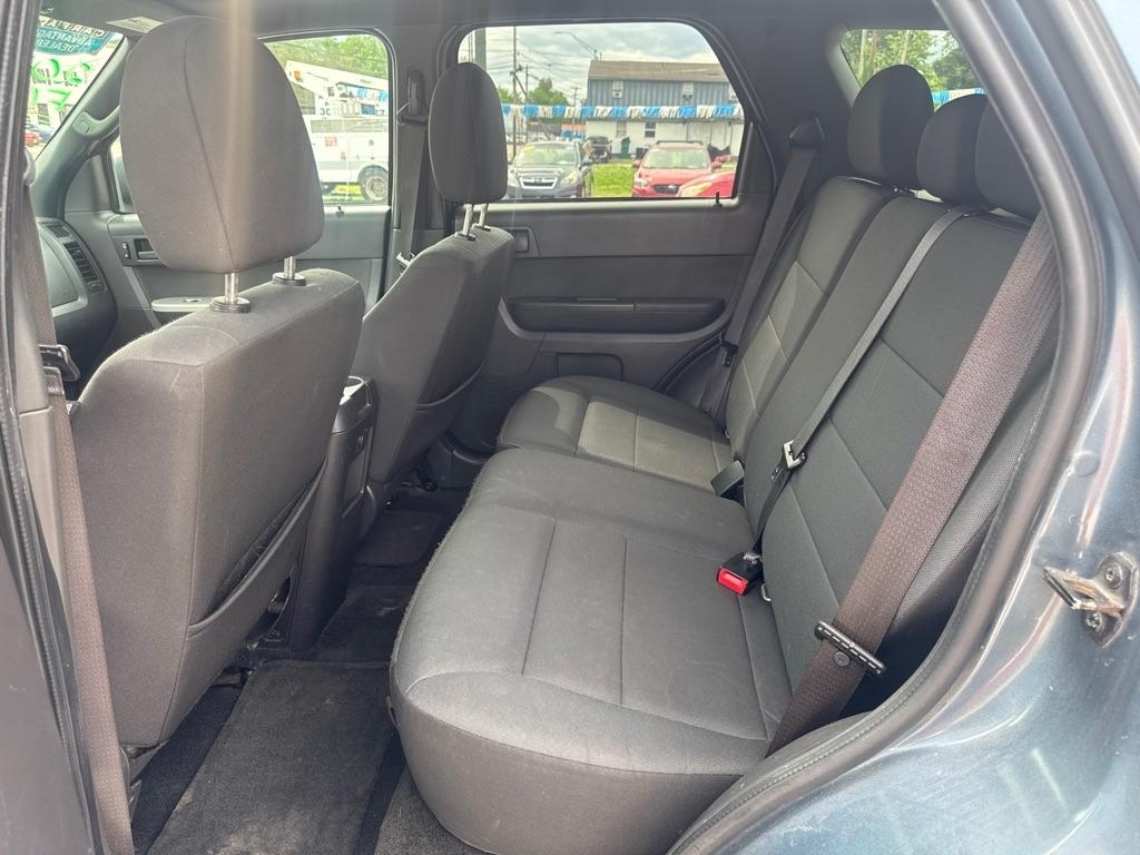 Ford Escape 4WD 4dr XLT 2012