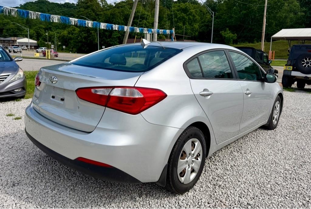 Kia Forte 4dr Sdn Auto LX 2015