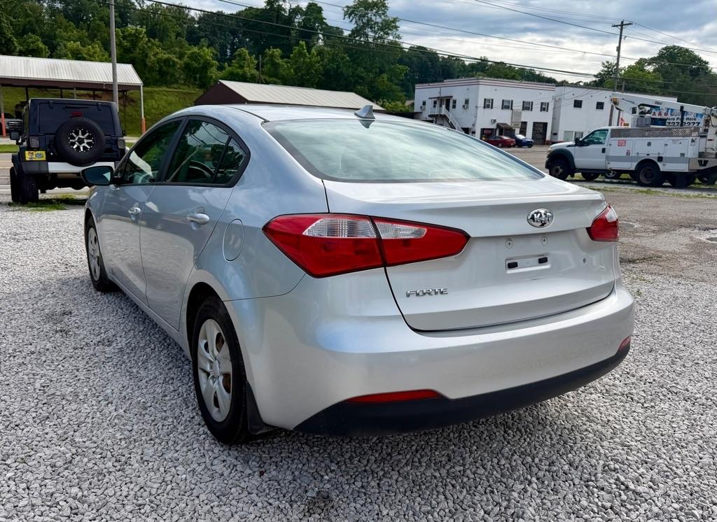 Kia Forte 4dr Sdn Auto LX 2015