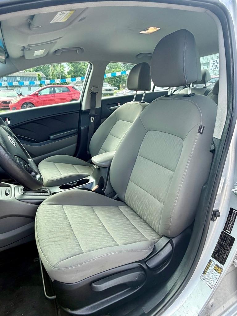 Kia Forte 4dr Sdn Auto LX 2015