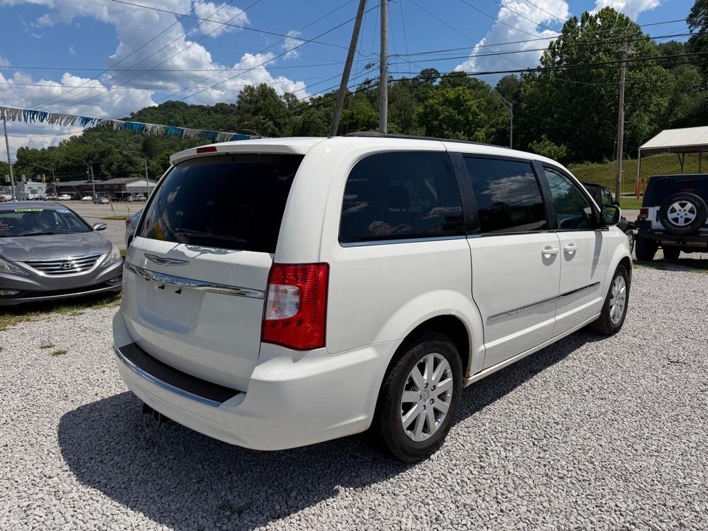 Chrysler Town & Country 4dr Wgn Touring 2013