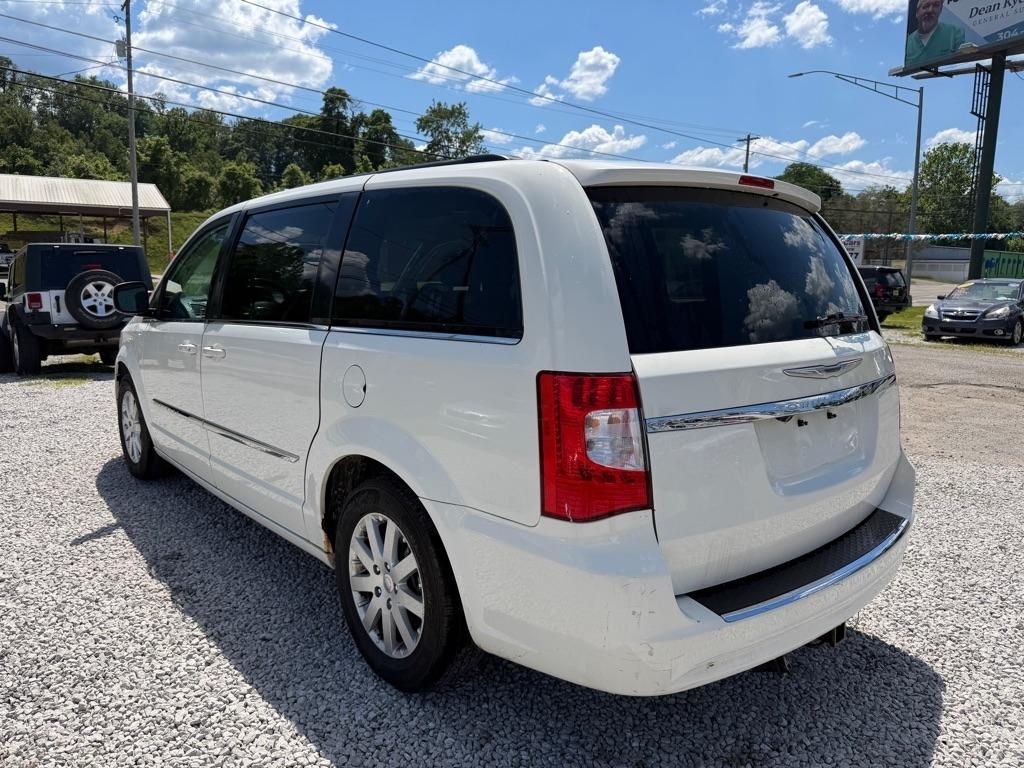 Chrysler Town & Country 4dr Wgn Touring 2013