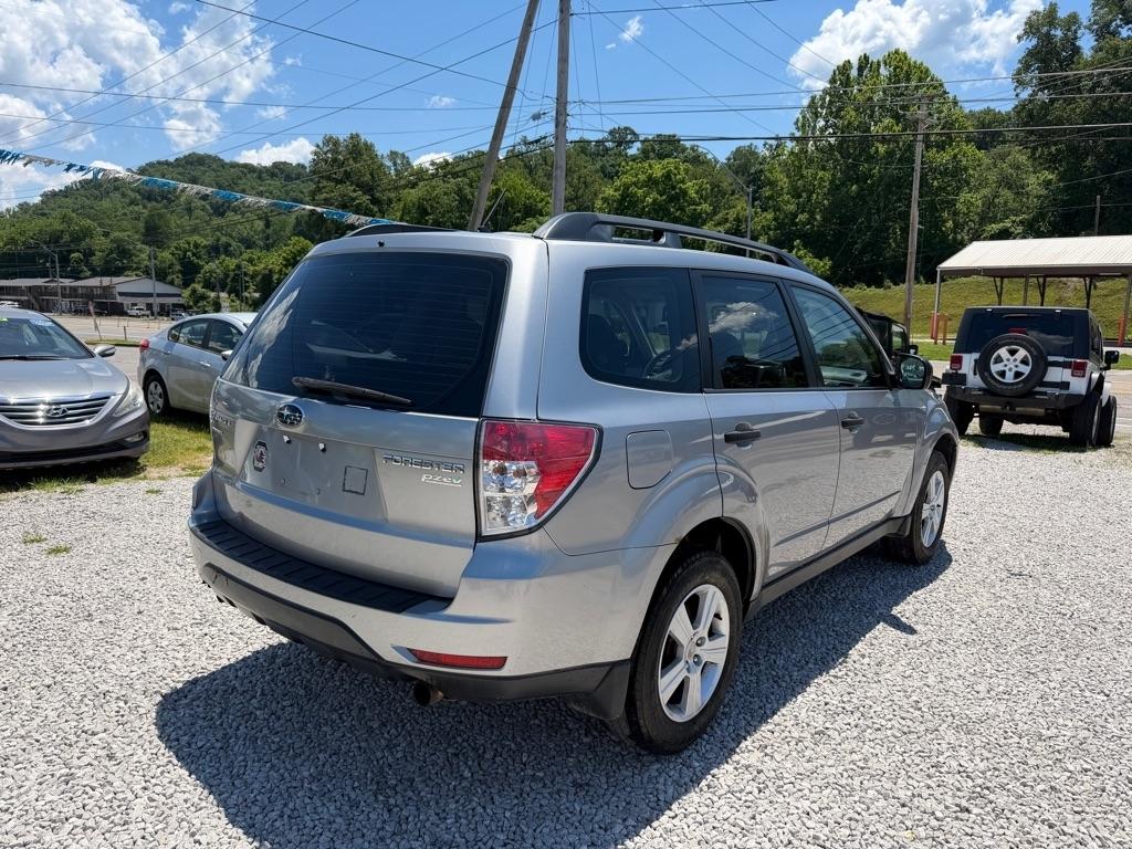 Subaru Forester 4dr Auto 2.5X w/Alloy Wheel Value Pkg 2011