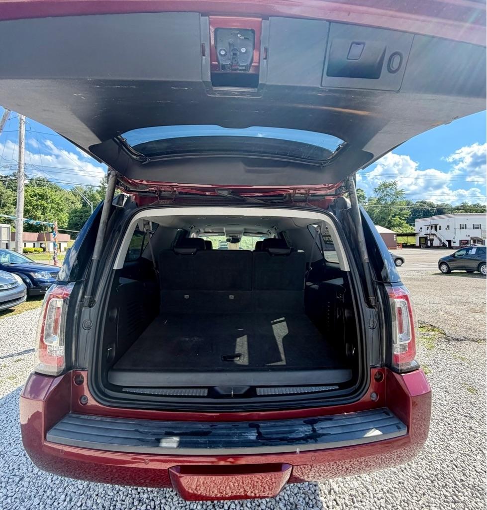 GMC Yukon XL 4WD 4dr SLT 2017