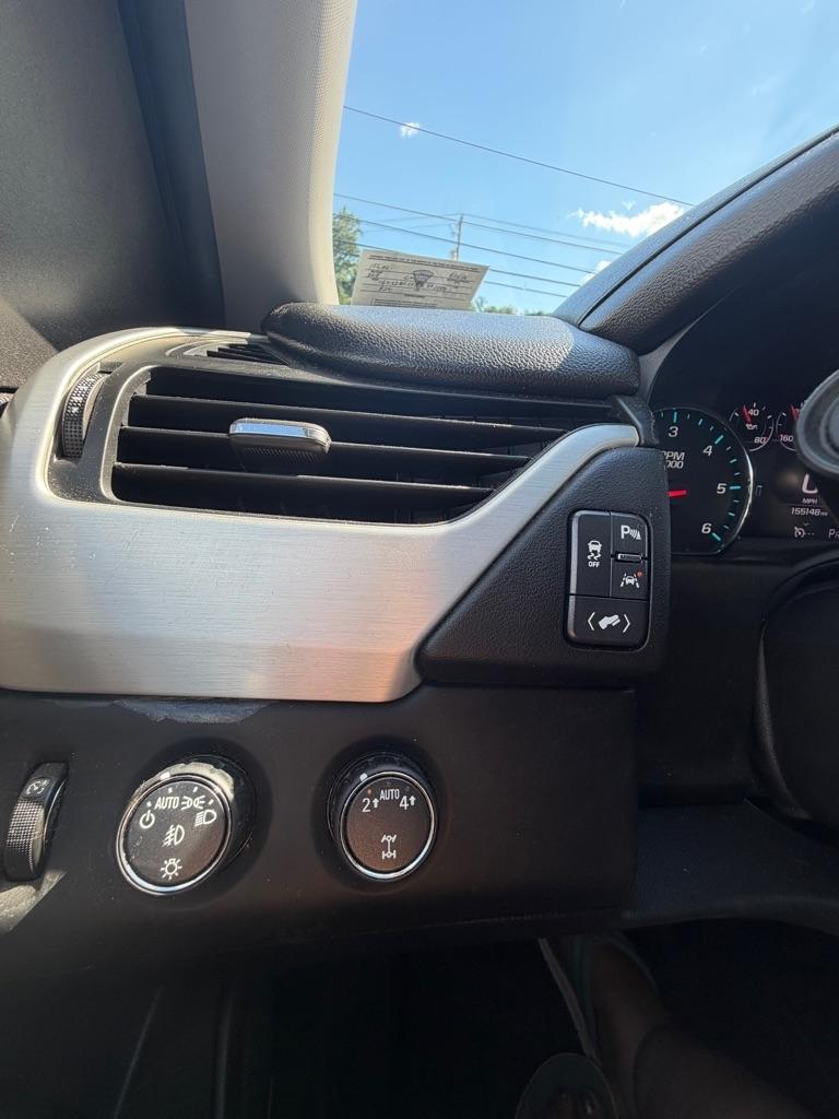 GMC Yukon XL 4WD 4dr SLT 2017