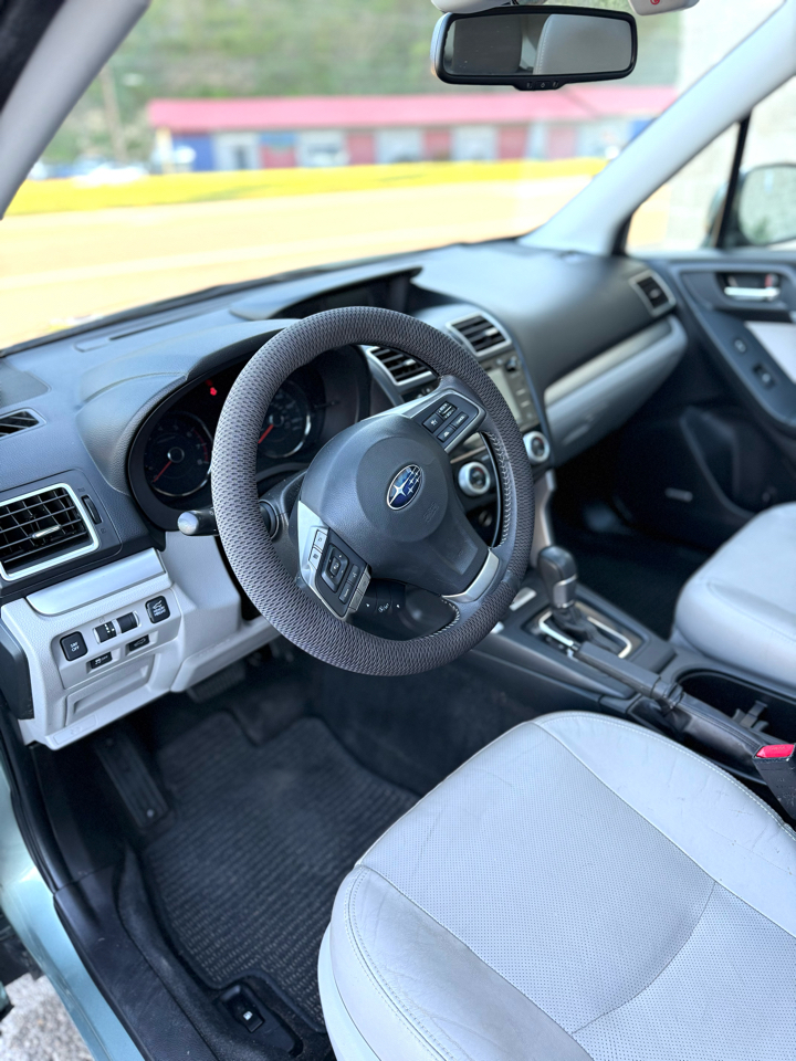 Subaru Forester 2.5i Touring 2016