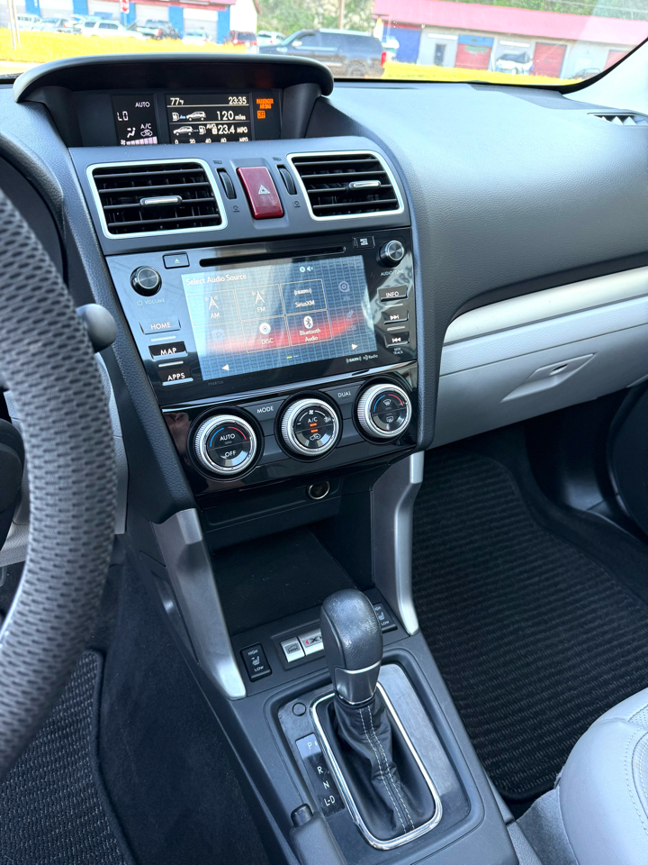 Subaru Forester 2.5i Touring 2016