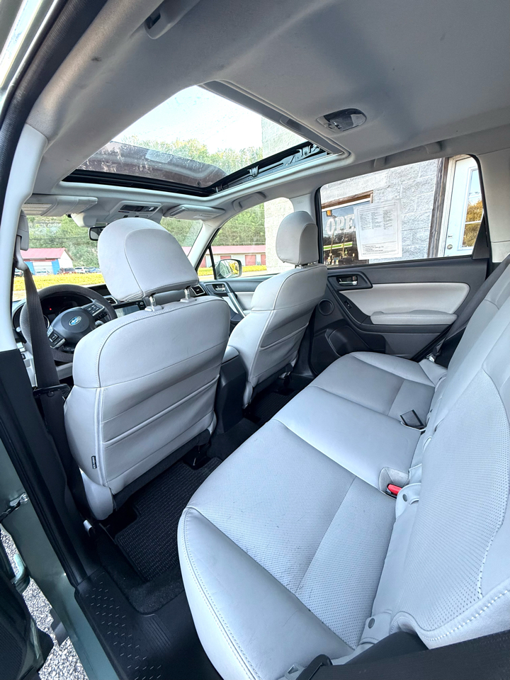 Subaru Forester 2.5i Touring 2016