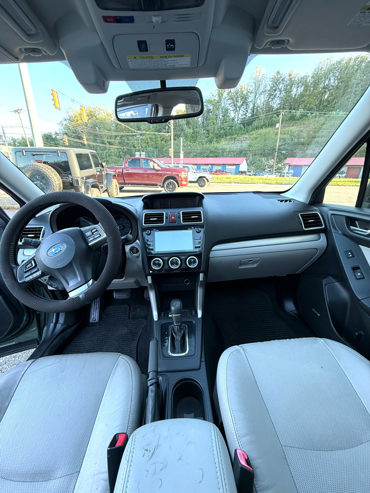 Subaru Forester 2.5i Touring 2016