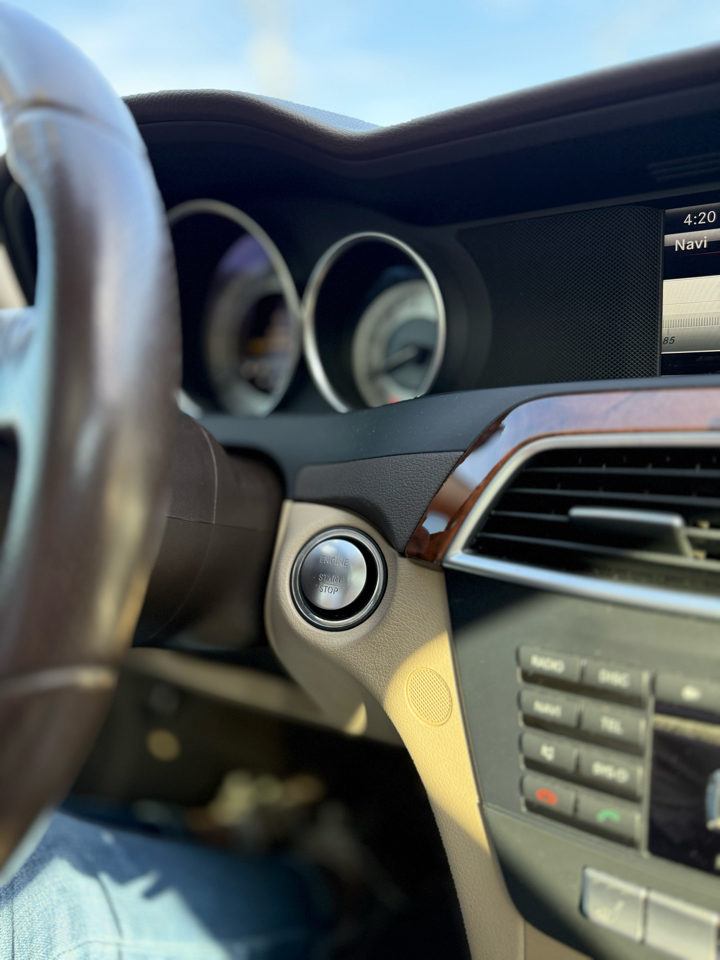 Mercedes-Benz C-Class C300 4MATIC Sport Sedan 2013